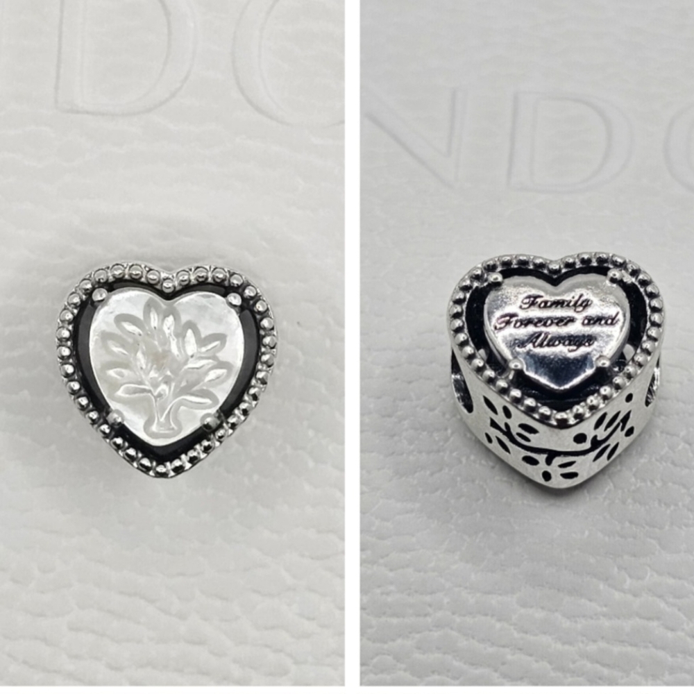 ♥️ Authentic Pandora ⭐️RETIRED⭐️  MOM FAMILY CHARM